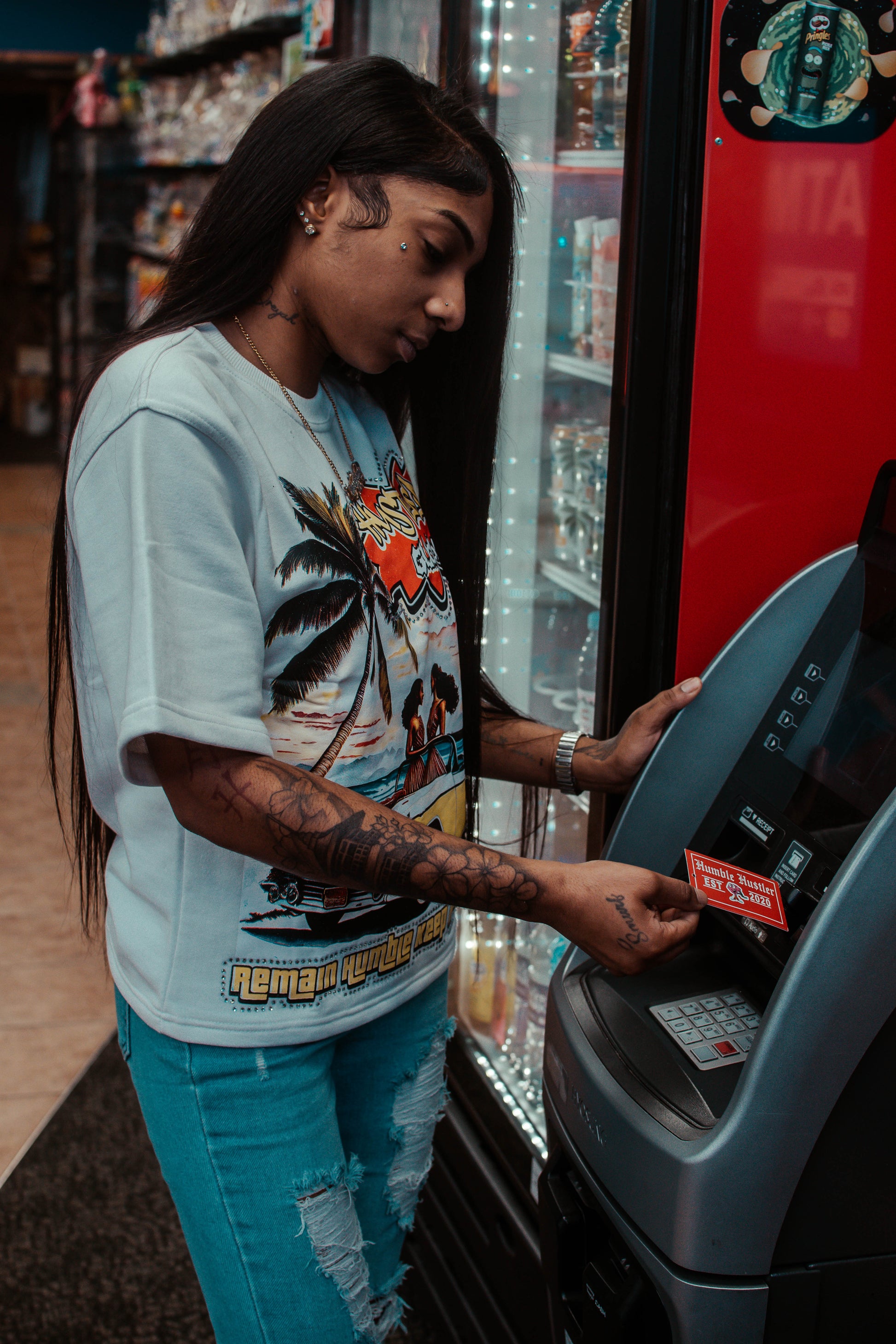 White “Hustlers Global” Graphic Tee